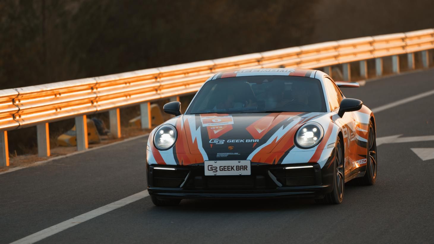 Absolute Racing tritt mit Porsche